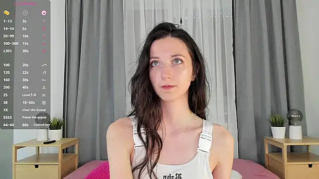Snapshot of Ketty_Belly chatting on June 23, 10:02 am Ketty Belly online show from June 23, 10:02 am