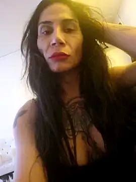 Snapshot of sanemsialdi chatting on January 7, 10:33 am sanemsialdi online show from January 7, 10:33 am