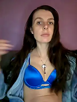 chachalette444 online show from December 18, 8:01 pm