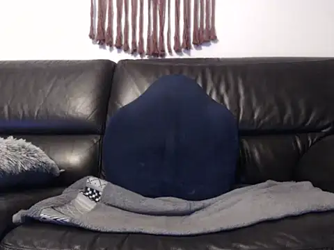 lalouette16 online show from April 3, 5:08 pm