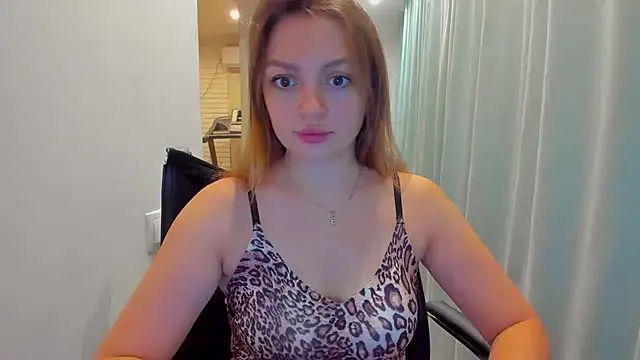 Snapshot of realfairy chatting on October 4, 8:54 pm realfairy online show from October 4, 8:54 pm