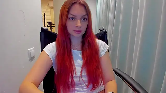 Snapshot of realfairy chatting on March 3, 9:26 pm realfairy online show from March 3, 9:26 pm