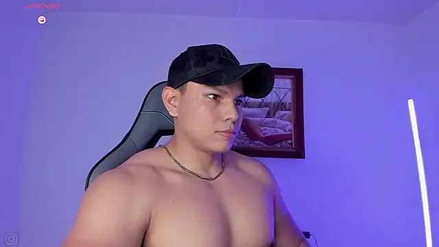 RoyConstance online show from November 15, 3:54 am