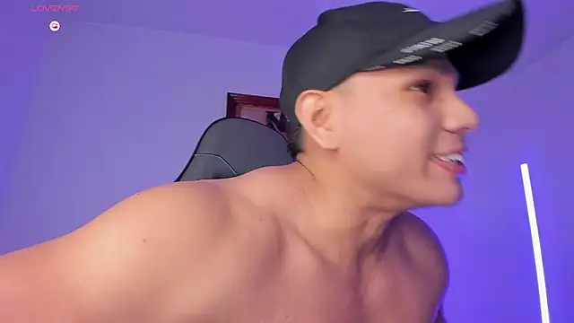 RoyConstance online show from January 14, 3:21 am