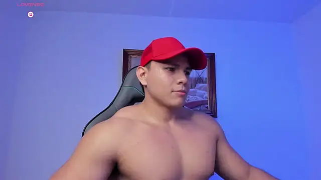 Snapshot of RoyConstance chatting on February 26, 3:17 am RoyConstance online show from February 26, 3:17 am