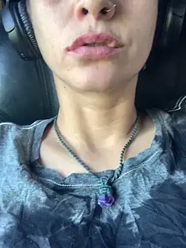 Snapshot of kidagasha chatting on December 4, 8:01 pm kidagasha online show from December 4, 8:01 pm