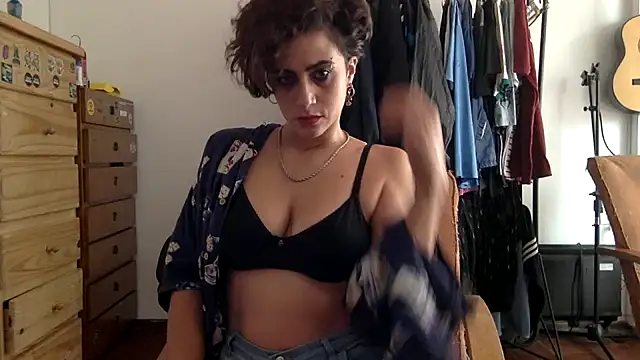 Snapshot of kidagasha chatting on December 13, 12:06 pm kidagasha online show from December 13, 12:06 pm