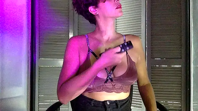 Snapshot of kidagasha chatting on February 11, 2:24 pm kidagasha online show from February 11, 2:24 pm