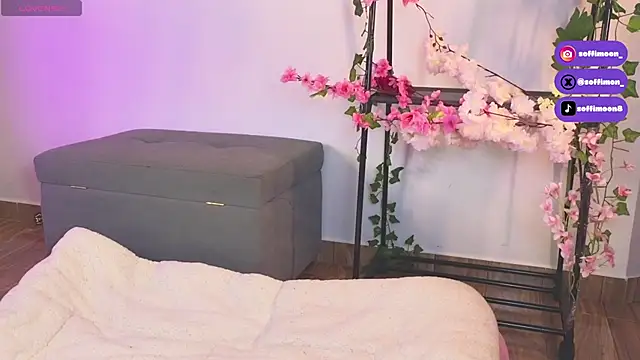 Soffimoon  online show from September 9, 4:11 am