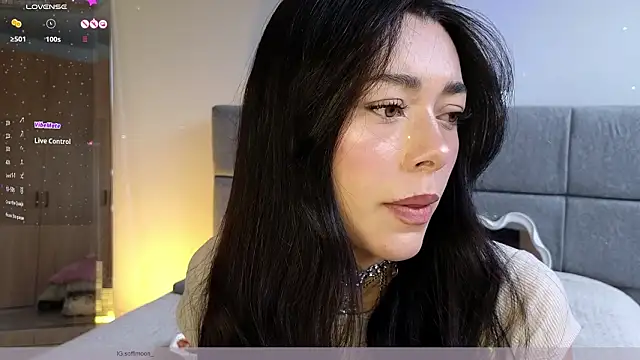 Soffimoon  online show from March 6, 8:59 pm