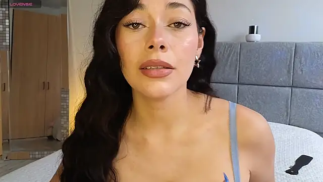 Soffimoon  online show from April 17, 8:11 pm