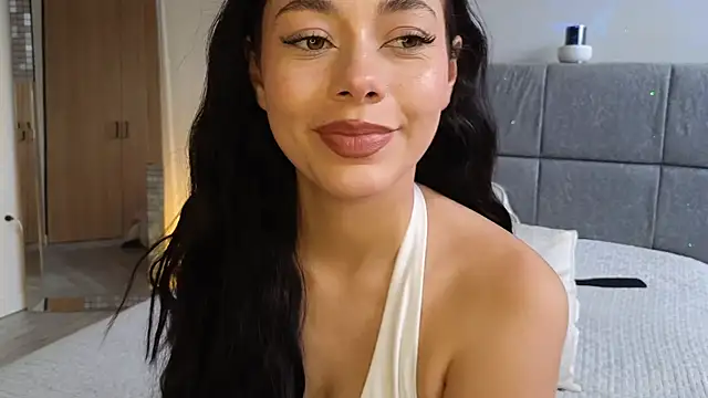 Soffimoon  online show from April 27, 8:07 pm