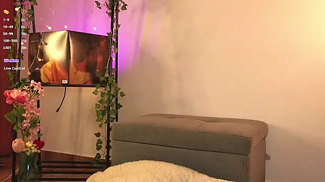 Soffimoon  online show from March 21, 2:18 am