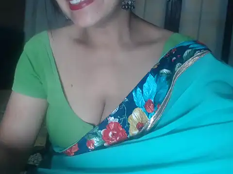 Snapshot of LustyShreya chatting on October 8, 5:09 am LustyShreya online show from October 8, 5:09 am