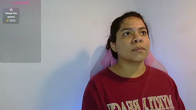 yulissa18 online show from March 17, 3:31 am