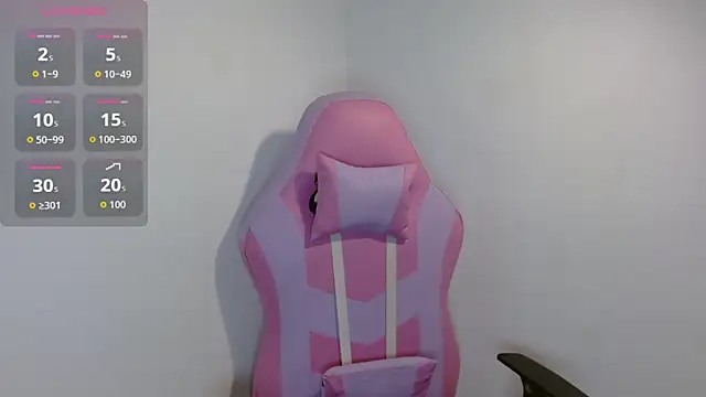 yulissa18 online show from March 15, 7:37 am