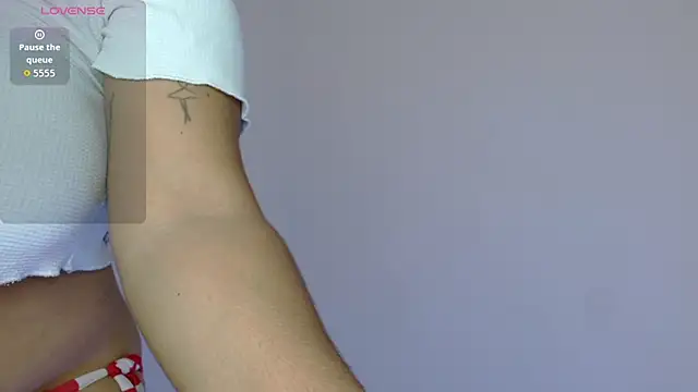 yulissa18 online show from November 8, 1:20 am