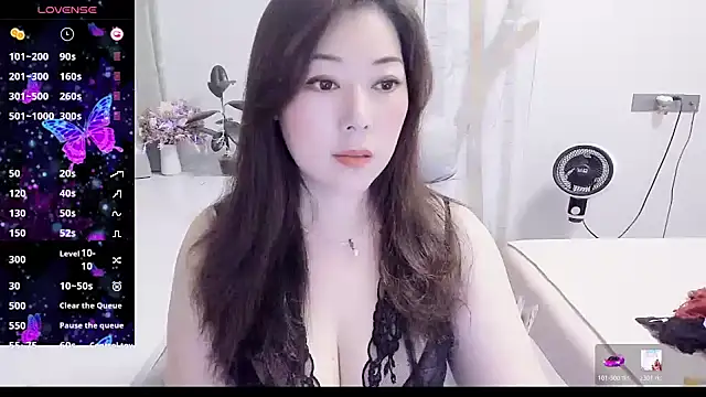Crystal Wings online show from May 24, 11:54 am