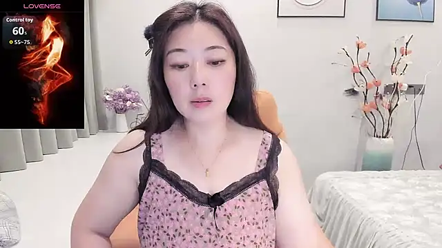 Snapshot of Crystal_Wings chatting on September 18, 12:41 pm Crystal Wings online show from September 18, 12:41 pm