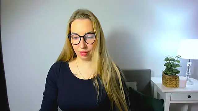 AriaDesire online show from December 3, 7:41 am