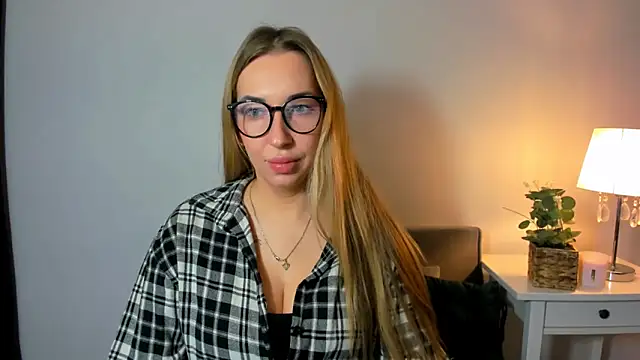 AriaDesire online show from December 20, 6:16 am