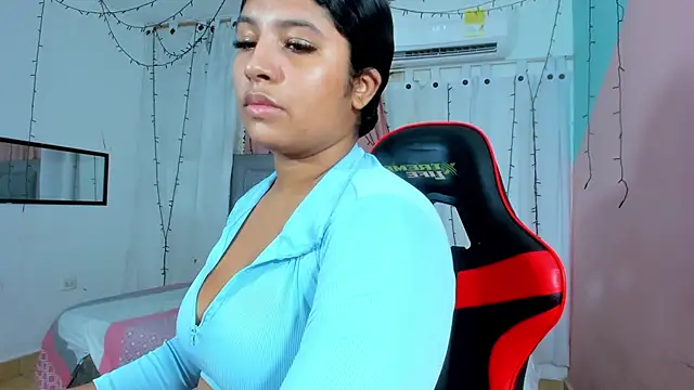 valentina 0  online show from November 14, 8:23 pm