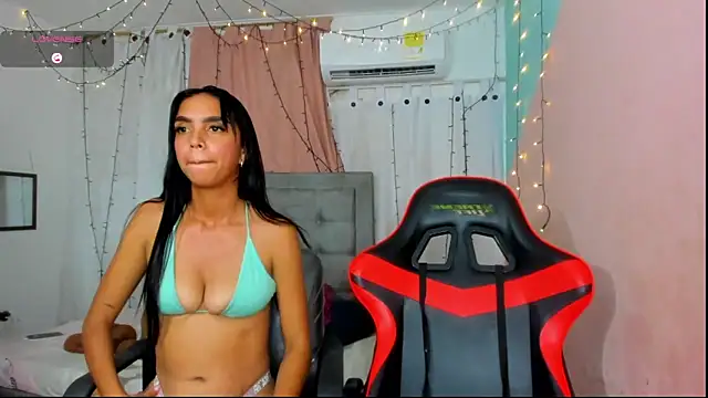 valentina 0  online show from December 19, 4:09 pm