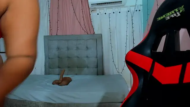 valentina 0  online show from October 28, 3:29 am