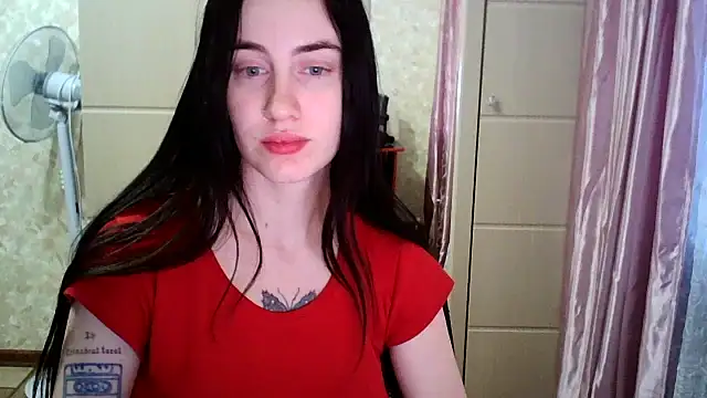 Snapshot of MilanaXBeauty chatting on January 16, 7:49 am MilanaXBeauty online show from January 16, 7:49 am