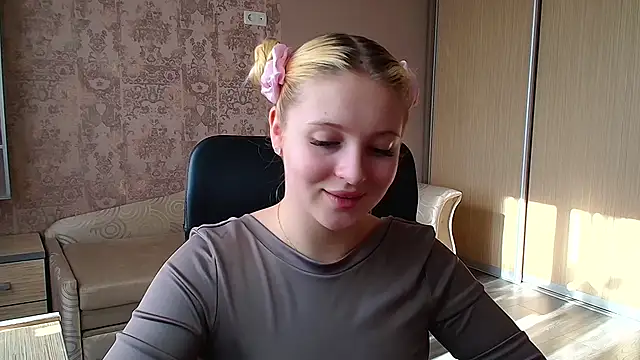 Milka kiss  online show from May 11, 2:56 pm