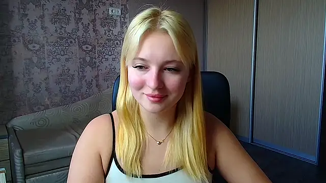 Milka kiss  online show from March 9, 12:30 pm