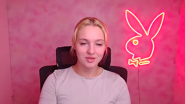 Snapshot of Milka_kiss_ chatting on October 9, 12:06 pm Milka kiss online show from October 9, 12:06 pm