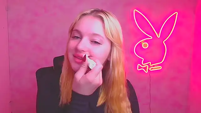 Milka kiss  online show from October 31, 7:27 am