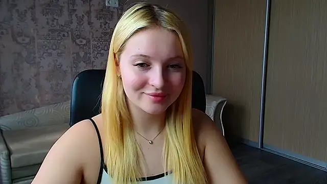 Milka kiss  online show from April 21, 1:50 pm