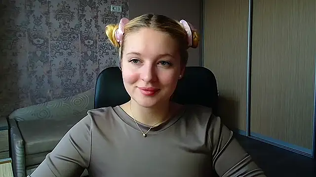 Milka kiss  online show from May 16, 11:42 am