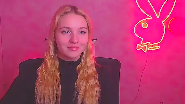 Snapshot of Milka_kiss_ chatting on February 18, 7:10 am Milka kiss online show from February 18, 7:10 am