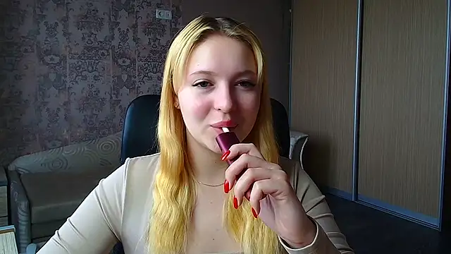 Milka kiss  online show from May 20, 7:05 am
