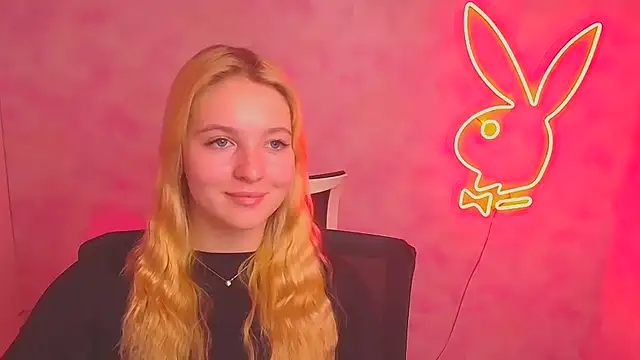 Snapshot of Milka_kiss_ chatting on March 2, 9:21 am Milka kiss online show from March 2, 9:21 am