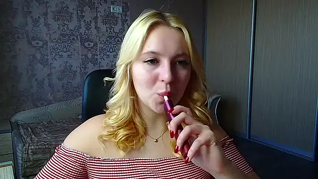 Milka kiss  online show from April 4, 11:17 am