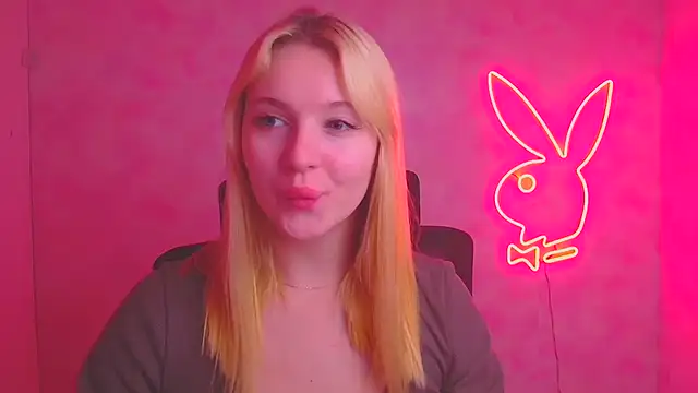 Milka kiss  online show from November 17, 1:04 pm