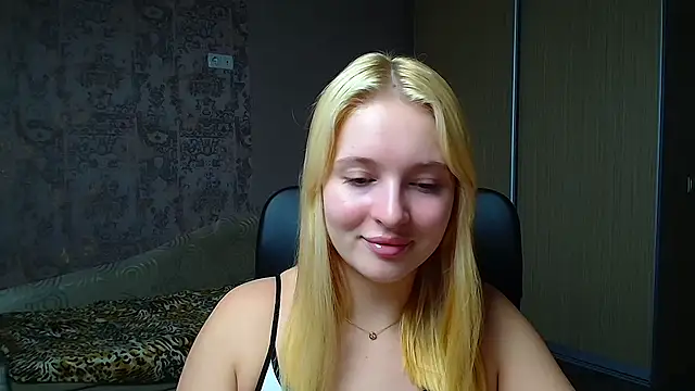 Milka kiss  online show from December 3, 12:37 pm