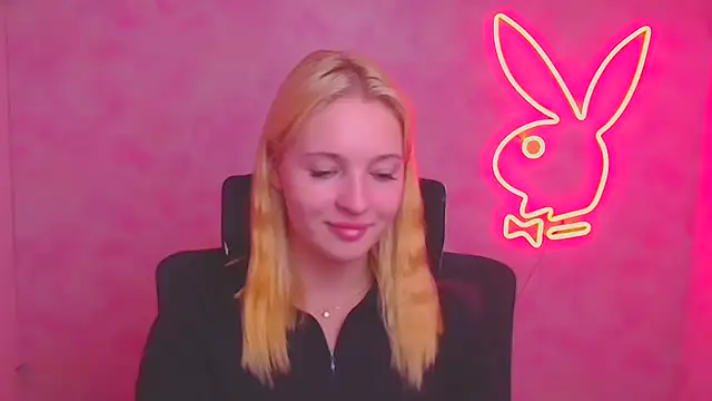 Snapshot of Milka_kiss_ chatting on September 29, 11:49 am Milka kiss online show from September 29, 11:49 am