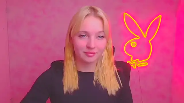 Snapshot of Milka_kiss_ chatting on October 10, 6:47 am Milka kiss online show from October 10, 6:47 am