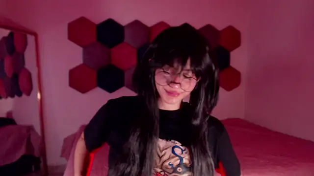 liz-beths online show from March 3, 1:56 pm