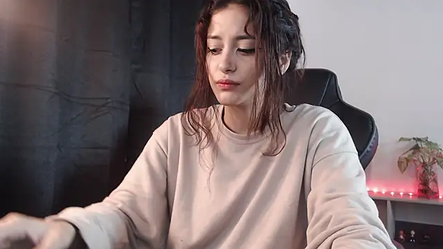 Snapshot of liz-beths chatting on January 7, 3:11 am liz-beths online show from January 7, 3:11 am