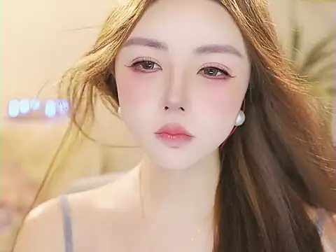 Snapshot of Qiaoqiao_ chatting on June 24, 3:54 pm Qiaoqiao online show from June 24, 3:54 pm