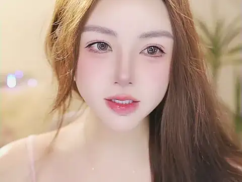 Qiaoqiao  online show from May 31, 4:13 pm