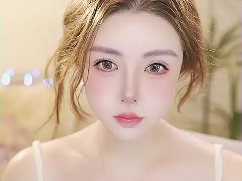 Snapshot of Qiaoqiao_ chatting on June 30, 4:18 pm Qiaoqiao online show from June 30, 4:18 pm