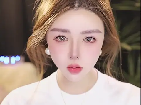 Snapshot of Qiaoqiao_ chatting on July 19, 5:42 pm Qiaoqiao online show from July 19, 5:42 pm