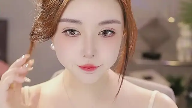 Qiaoqiao  online show from February 4, 12:38 am